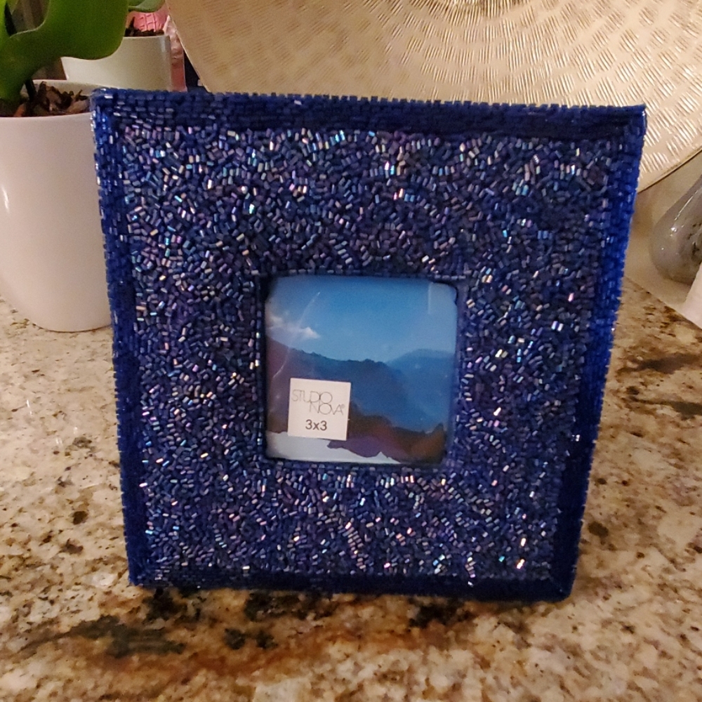 Picture frame - Picture 2 of 2